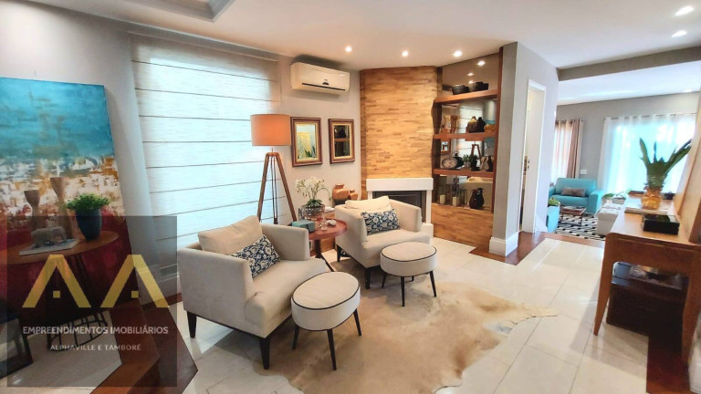 Imagem Casa com 4 Quartos à Venda, 341 m² em Alphaville - Santana De Parnaíba Imagem Casa com 4 Quartos à Venda, 341 m² em Alphaville - Santana De Parnaíba