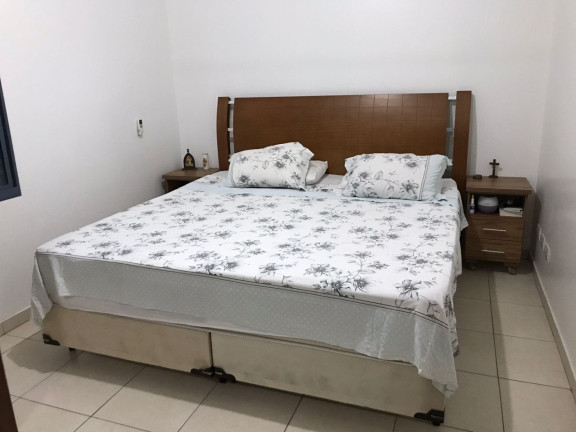 Imagem Casa com 3 Quartos à Venda, 232 m² em Campos Elíseos - Taubaté Imagem Casa com 3 Quartos à Venda, 232 m² em Campos Elíseos - Taubaté