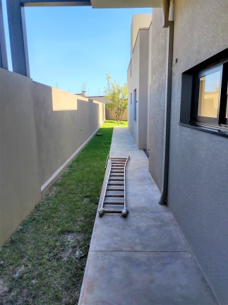 Imagem Casa à Venda, 263 m² em Recanto Dos Pássaros - Engenheiro Coelho Imagem Casa à Venda, 263 m² em Recanto Dos Pássaros - Engenheiro Coelho