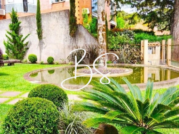 Imagem Casa com 4 Quartos à Venda, 810 m² em Vila Suzana - Canela
