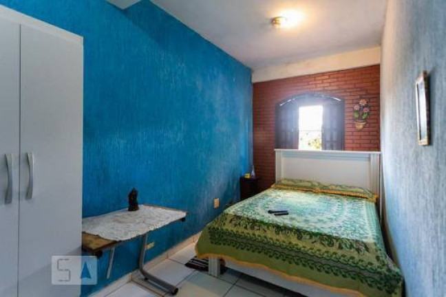 Imagem Sobrado com 4 Quartos à Venda, 197 m² em Quitaúna - Osasco