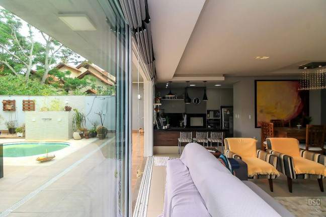Imagem Casa com 3 Quartos à Venda, 290 m² em Guarujá - Porto Alegre
