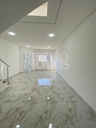 Imagem Casa com 3 Quartos à Venda, 150 m² em Villas Do Jaguari - Santana De Parnaíba Imagem Casa com 3 Quartos à Venda, 150 m² em Villas Do Jaguari - Santana De Parnaíba