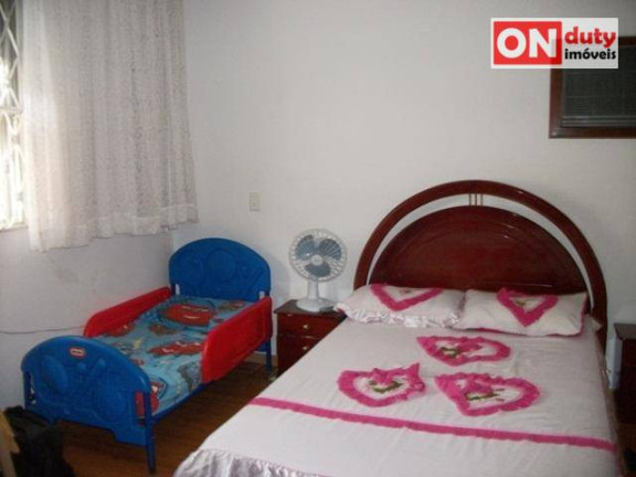 Imagem Sobrado com 3 Quartos à Venda, 163 m² em Marapé - Santos