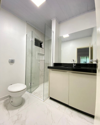 Imagem Sobrado com 3 Quartos para Alugar, 120 m² em Jardim Maluche - Brusque