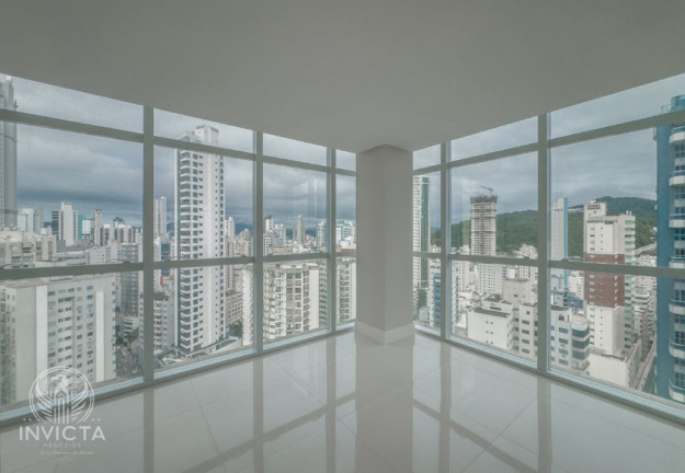 Imagem Apartamento com 4 Quartos à Venda, 146 m² em Centro - Balneário Camboriú Imagem Apartamento com 4 Quartos à Venda, 146 m² em Centro - Balneário Camboriú