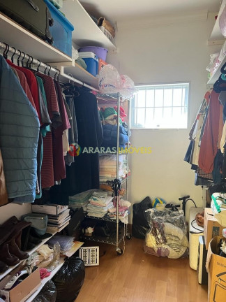 Casa com 3 Quartos à Venda,  em São Bento Do Sapucai - São Bento Do Sapucai