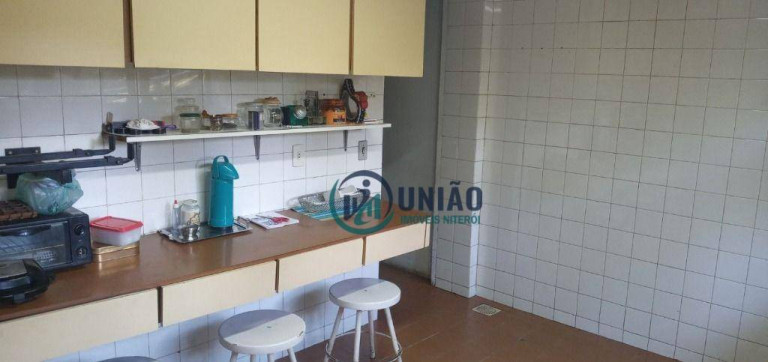 Imagem Casa com 5 Quartos à Venda, 250 m² em Maria Paula - Niterói