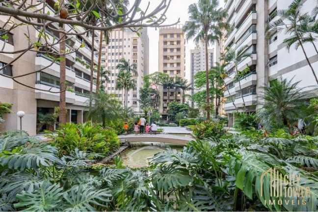 Apartamento com 3 Quartos à Venda, 147 m² em Vila Uberabinha - São Paulo