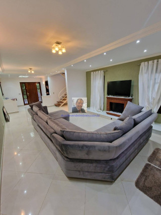 Imagem Casa de Condomínio com 3 Quartos à Venda, 300 m² em Barueri