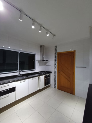 Imagem Sobrado com 3 Quartos à Venda, 160 m² em Vila Gumercindo - São Paulo