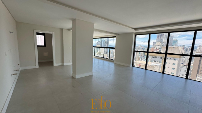 Imagem Apartamento com 3 Quartos à Venda, 132 m² em Meia Praia - Itapema Imagem Apartamento com 3 Quartos à Venda, 132 m² em Meia Praia - Itapema