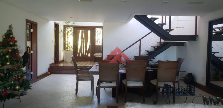 Imagem Casa com 3 Quartos à Venda, 400 m² em Piratininga - Niterói