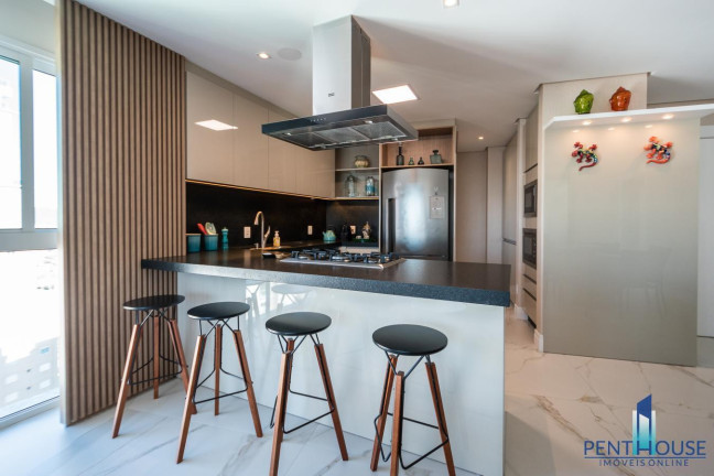 Imagem Apartamento com 3 Quartos à Venda, 126 m² em Centro - Balneário Camboriú Imagem Apartamento com 3 Quartos à Venda, 126 m² em Centro - Balneário Camboriú