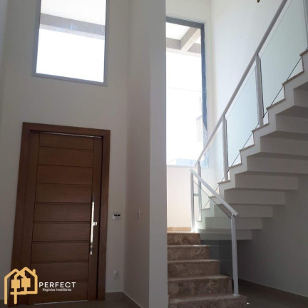Imagem Casa com 3 Quartos à Venda, 206 m² em Via Dutra - Caçapava