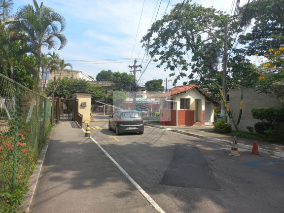 Imagem Imóvel com 2 Quartos à Venda, 52 m² em Camorim - Rio De Janeiro Imagem Imóvel com 2 Quartos à Venda, 52 m² em Camorim - Rio De Janeiro