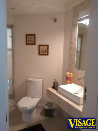 Imagem Casa com 4 Quartos à Venda, em Jd. Coleginho - Jacareí Imagem Casa com 4 Quartos à Venda, em Jd. Coleginho - Jacareí