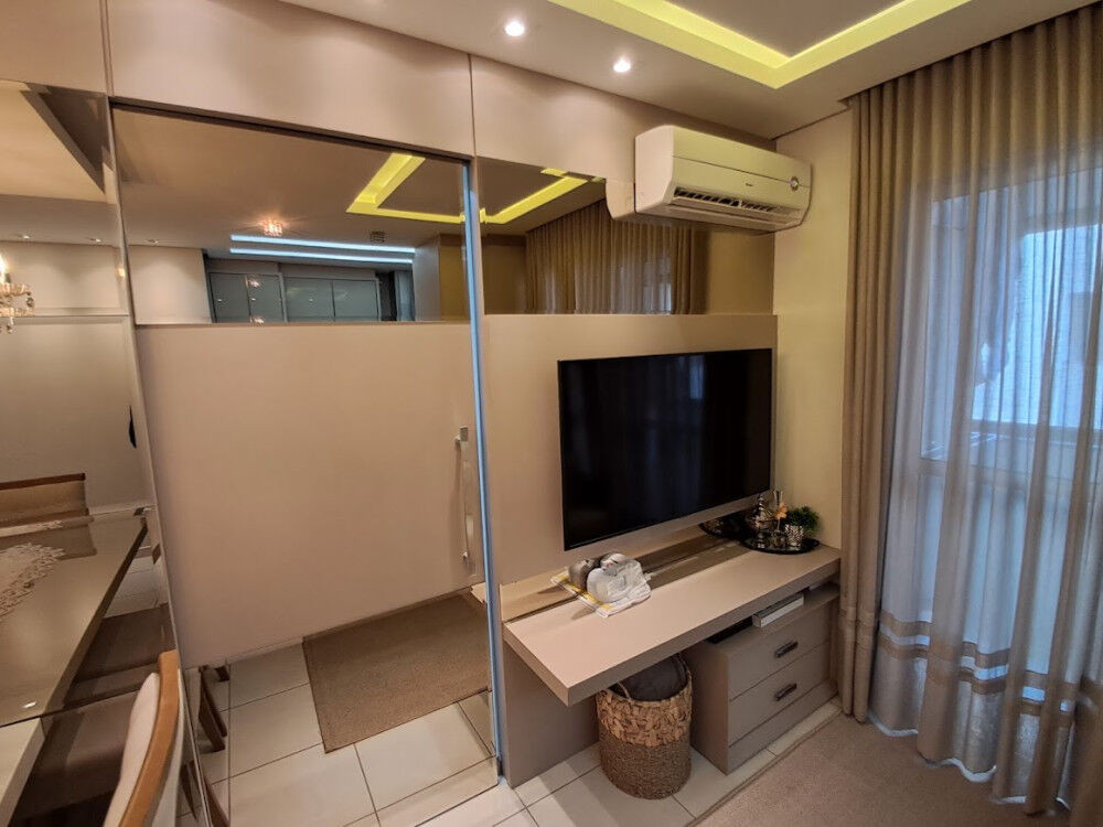 Imagem Apartamento com 2 Quartos à Venda, 58 m² em Pinheirinho - Criciúma