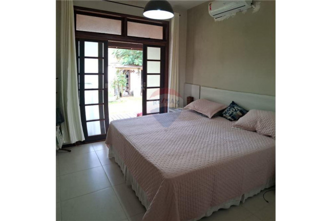 Imagem Imóvel com 3 Quartos à Venda, 283 m² em Centro - Maricá
