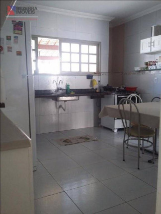 Imagem Casa com 3 Quartos à Venda, 190 m² em Nova Parnamirim - Parnamirim Imagem Casa com 3 Quartos à Venda, 190 m² em Nova Parnamirim - Parnamirim