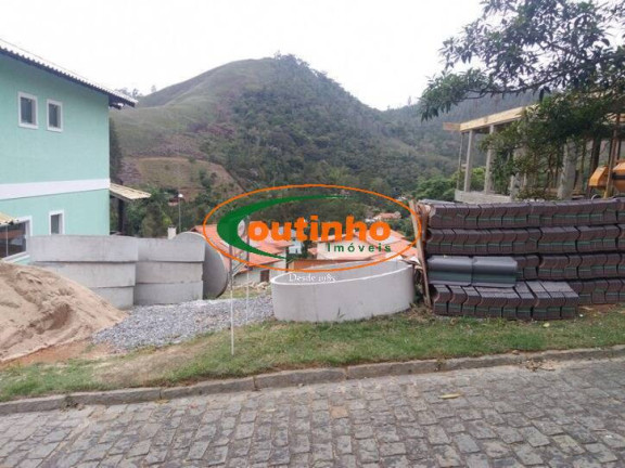 Imagem Terreno à Venda, 242 m² em Vargem Grande - Teresópolis Imagem Terreno à Venda, 242 m² em Vargem Grande - Teresópolis