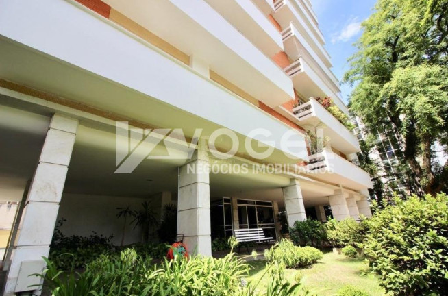 Imagem Apartamento com 3 Quartos à Venda, em Auxiliadora - Porto Alegre Imagem Apartamento com 3 Quartos à Venda, em Auxiliadora - Porto Alegre