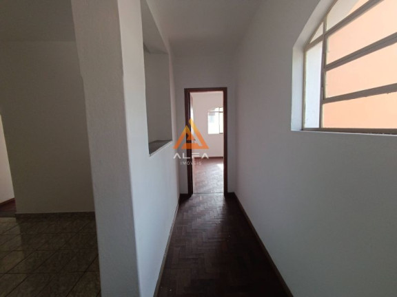 Imagem Casa com 3 Quartos à Venda, 192 m²