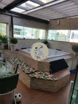 Imagem Cobertura com 3 Quartos à Venda, 230 m² em Embare - Santos