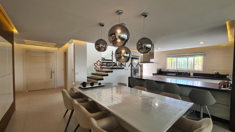 Imagem Casa de Condomínio com 6 Quartos à Venda, 250 m² em Centro - Armação Dos Búzios