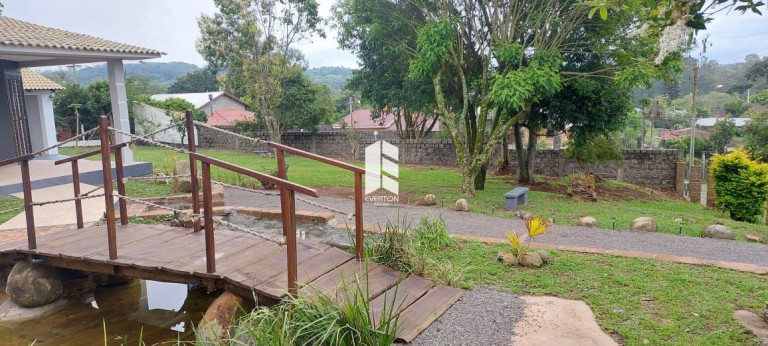 Imagem Casa com 3 Quartos à Venda, 136 m² em Oásis - Itaara