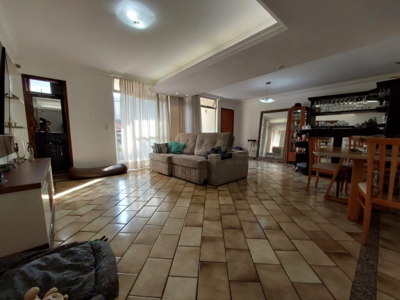 Imagem Sobrado com 4 Quartos à Venda, 348 m² em Setor Bueno - Goiânia