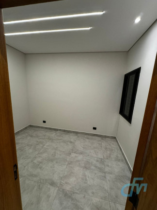 Imagem Casa com 2 Quartos à Venda, 75 m² em Jardim Layr - Mogi Das Cruzes