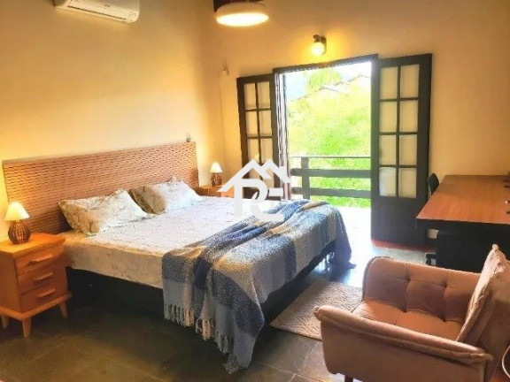 Imagem Casa com 3 Quartos à Venda, 496 m² em Camboinhas - Niterói