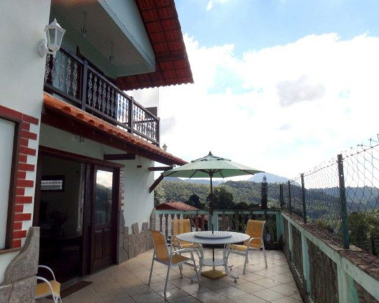 Imagem Casa com 3 Quartos à Venda, 460 m² em Golfe - Teresópolis