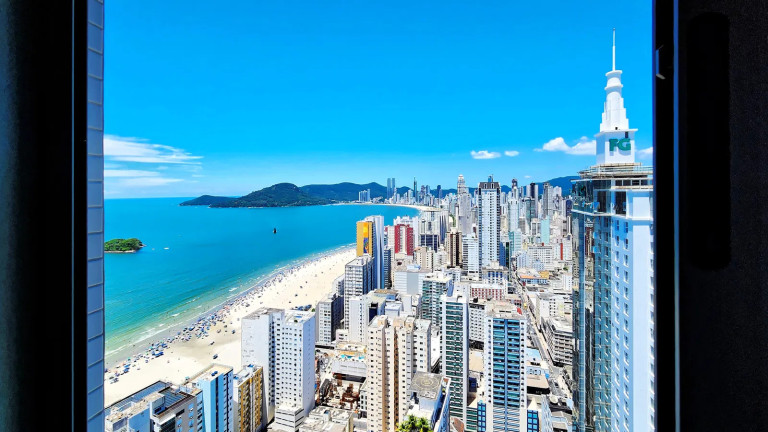 Imagem Apartamento com 4 Quartos à Venda, 181 m² em Centro - Balneário Camboriú