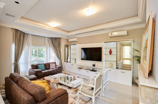 Imagem Casa com 3 Quartos à Venda, 368 m² em Campo Comprido - Curitiba Imagem Casa com 3 Quartos à Venda, 368 m² em Campo Comprido - Curitiba