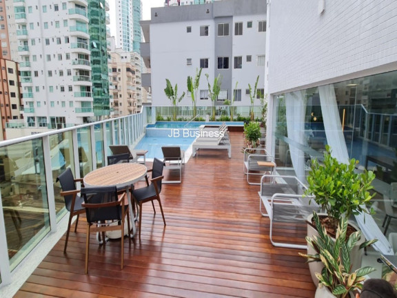 Imagem Imóvel com 4 Quartos à Venda, 140 m² em Centro - Balneário Camboriú
