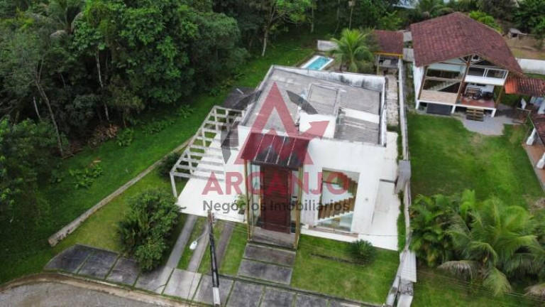 Sobrado com 3 Quartos à Venda, 350 m² em Horto Florestal - Ubatuba