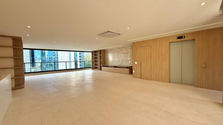 Imagem Apartamento com 3 Quartos à Venda, 281 m² em São Paulo