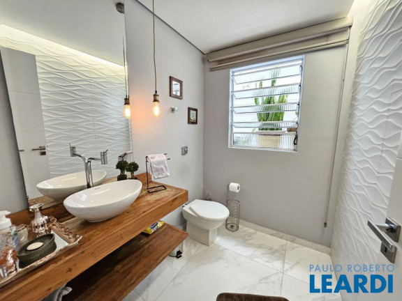 Imagem Sobrado com 3 Quartos à Venda, 250 m² em Vila Floresta - Santo André Imagem Sobrado com 3 Quartos à Venda, 250 m² em Vila Floresta - Santo André