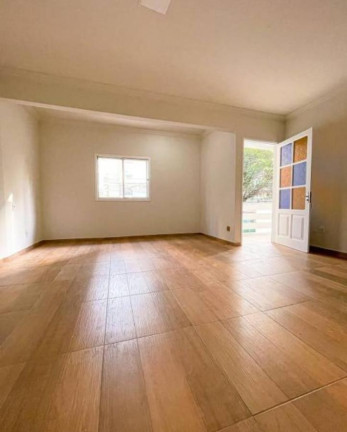 Imagem Casa com 5 Quartos à Venda, 360 m² em Aeroporto
