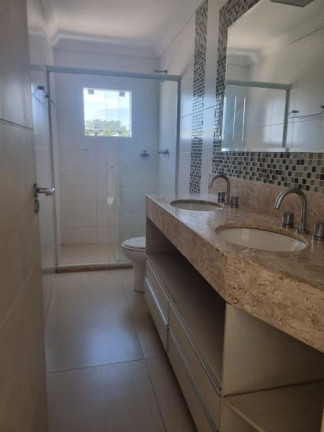Imagem Sobrado com 3 Quartos para Alugar,  em Bairro Alto - Curitiba