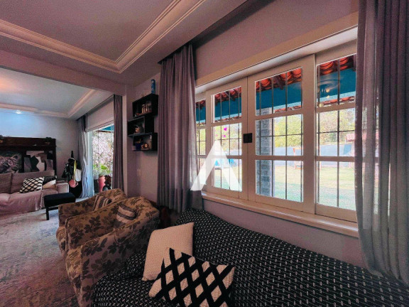 Imagem Casa com 5 Quartos à Venda, 305 m² em Albuquerque - Teresópolis