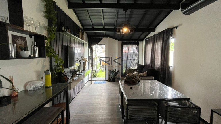 Imagem Sobrado com 4 Quartos à Venda, 100 m² em Itaguá - Ubatuba