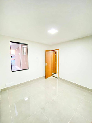 Imagem Casa com 3 Quartos à Venda, 132 m² em Jardim Presidente - Goiânia Imagem Casa com 3 Quartos à Venda, 132 m² em Jardim Presidente - Goiânia