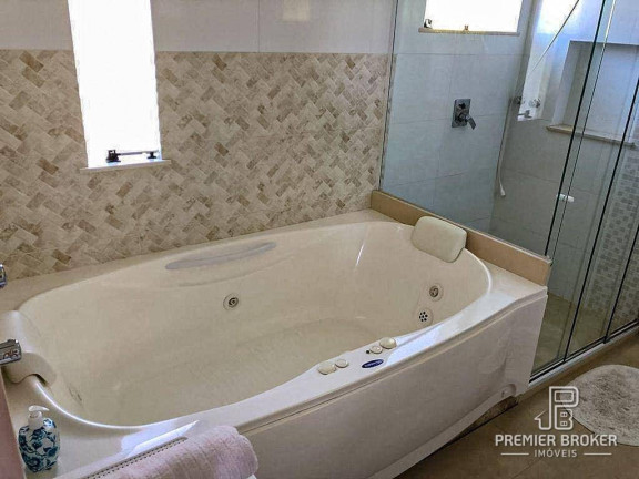 Imagem Casa com 4 Quartos à Venda, 188 m² em Tijuca - Teresópolis Imagem Casa com 4 Quartos à Venda, 188 m² em Tijuca - Teresópolis
