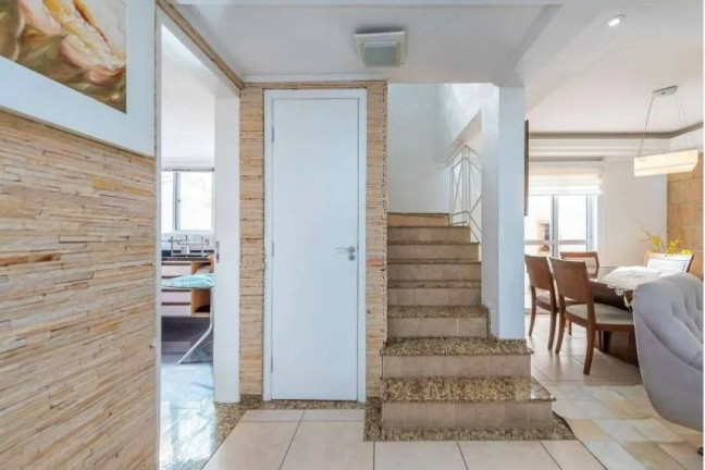 Imagem Casa com 3 Quartos à Venda, 140 m² em Boqueirão - Curitiba