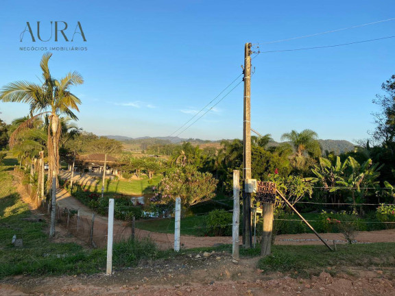 Imagem Chácara com 2 Quartos à Venda, 1 m² em Campeche - Itajaí