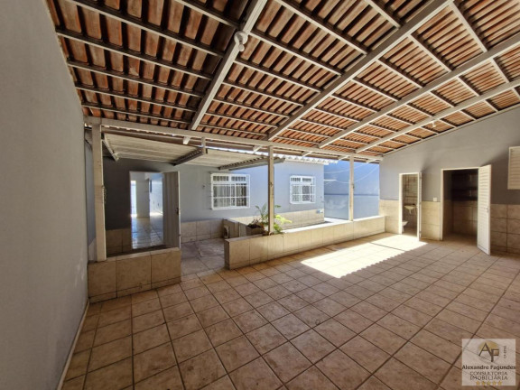 Imagem Casa com 3 Quartos à Venda, 149 m² em Residencial Sonho Verde - Goiânia Imagem Casa com 3 Quartos à Venda, 149 m² em Residencial Sonho Verde - Goiânia