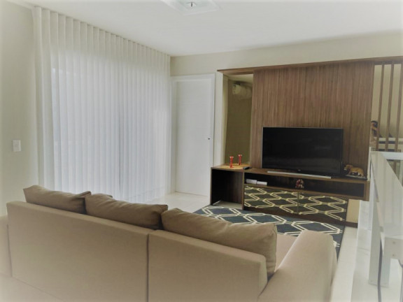 Imagem Casa com 3 Quartos à Venda, 387 m²